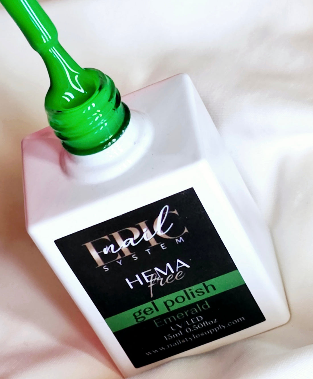 EPIC EMERALD GEL POLISH